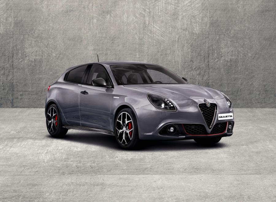  Alfa Romeo Giulietta Sport Carbon Look Pack (940) 2019 года  (фото 1 из 1)